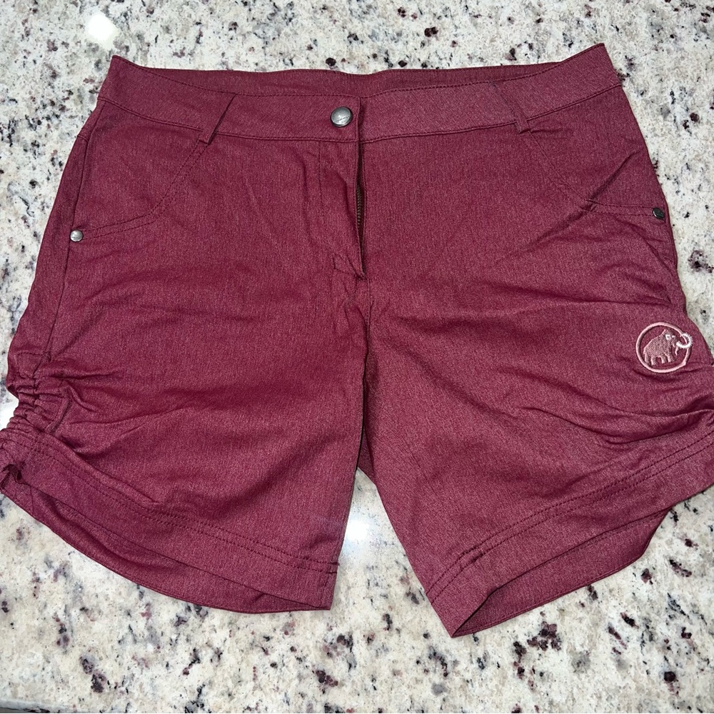 Mammut burgundy Athletic Shorts with Quick-Dry Fabric and Scalloped Hem